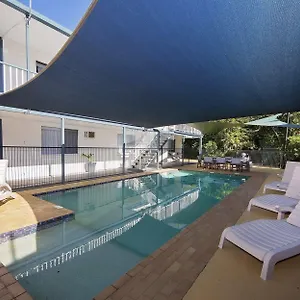 apollo-jewel-beachfront-apartments.queenslandhotels.net/